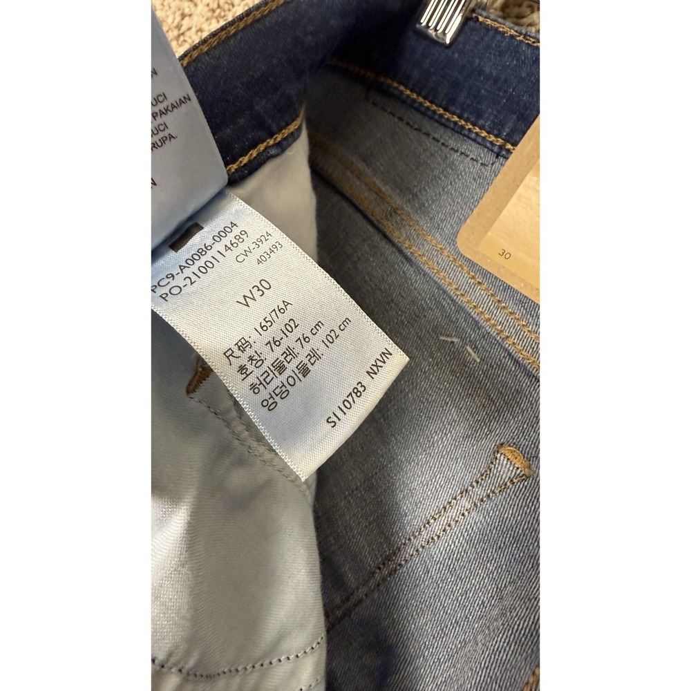 NEW Levis 311 Jeans Women 30 Blue Shaping Skinny Capri Medium Wash Zip Fly Denim - Picture 10 of 10